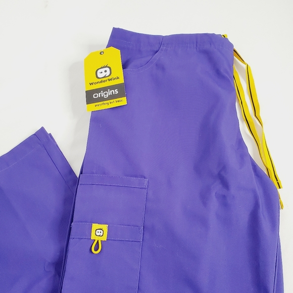 WonderWink Women's Romeo Flare Leg Cargo Scrub Pants - Picture 3 of 10